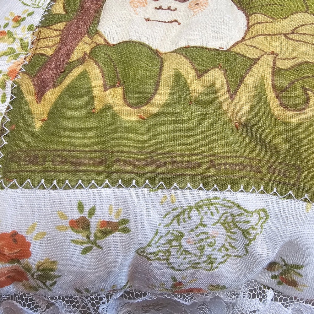 1983 Cabbage Patch Kids Handmade Applique Lace Ruffle Pillow Mushroom Cottage - Picture 2 of 9